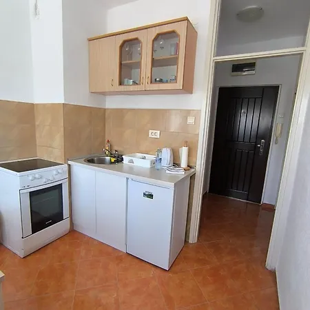Station Apartment
